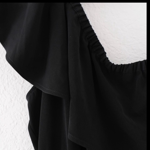 NWOT EXPRESS One Shoulder Mini Flutter Black Dress Size XS Boho - Picture 3 of 4